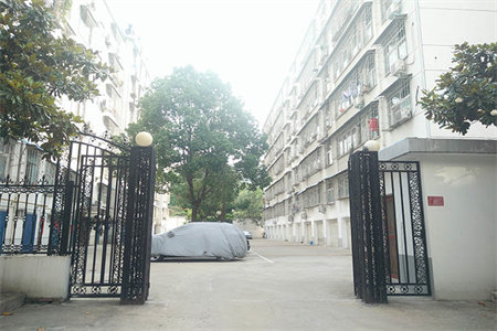 金栗园3室1厅1卫100㎡带付房